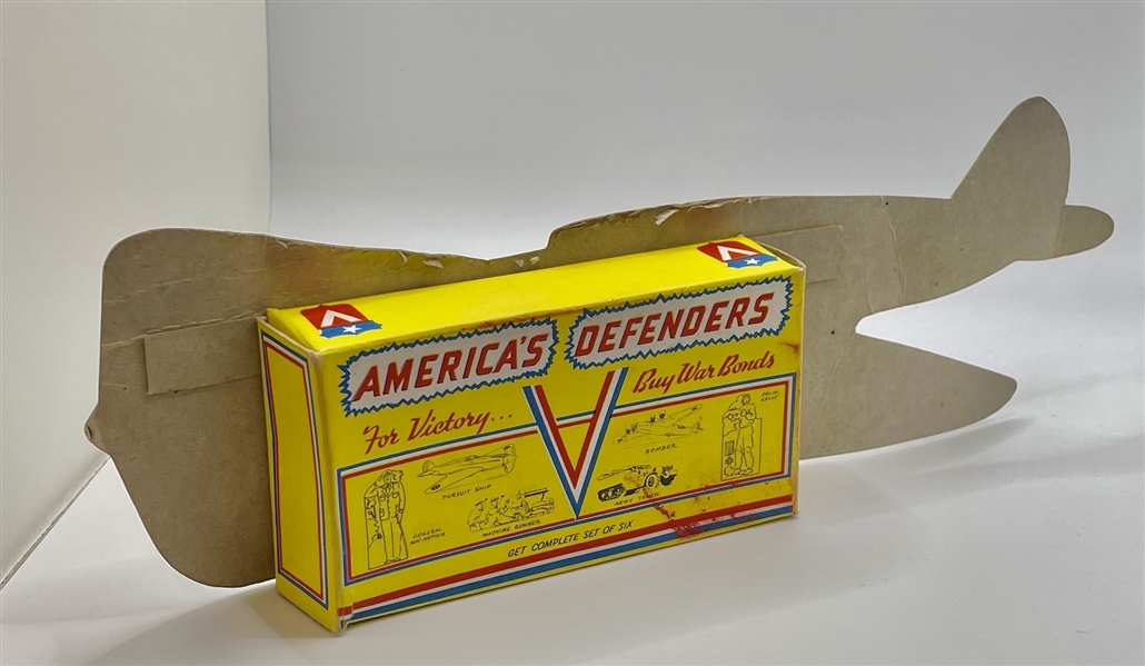R190 Milkes Candy America's Defenders Lot of (2) Boxes